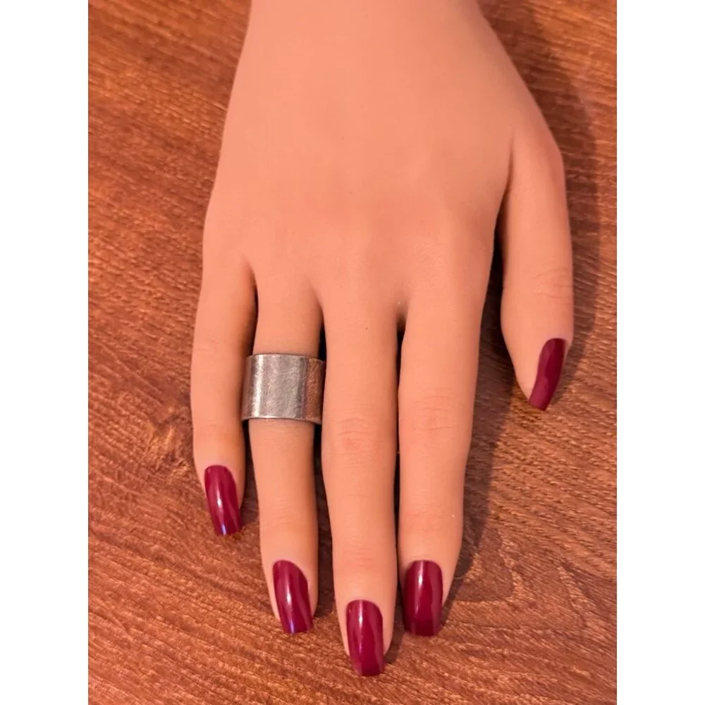 Luv Aj‎ Open Back Ring